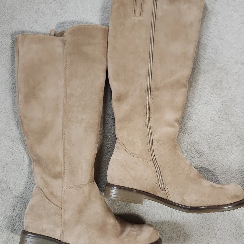 Women's Knee High Boots Flat Low Heel Stretchy Round Toe soft - 7.5 ordered